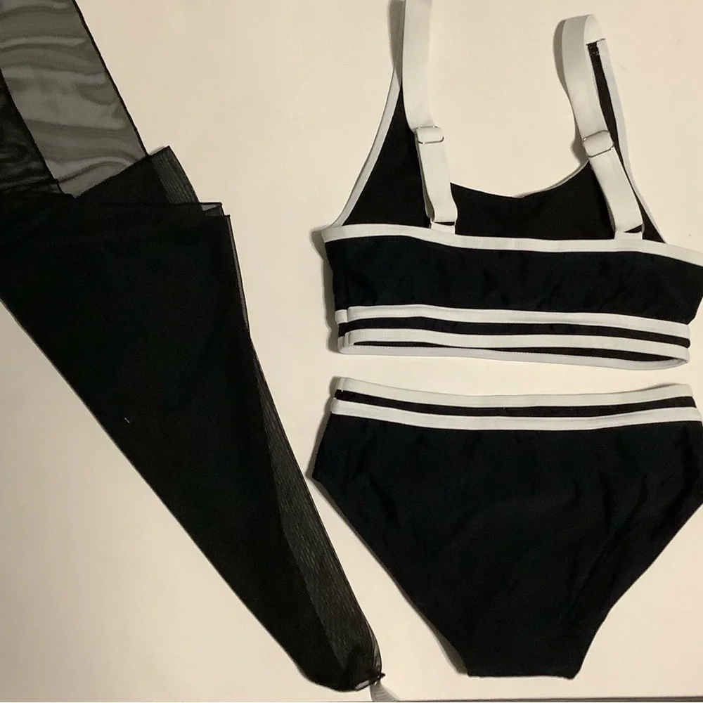 Teens’Black and White Bikini Set 3 pieces Sz 11-12 Y. NWOT